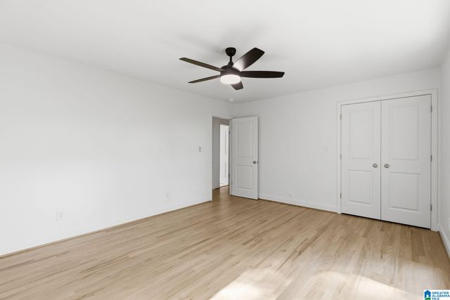 1078 CREST ROAD, Leeds, AL 35094