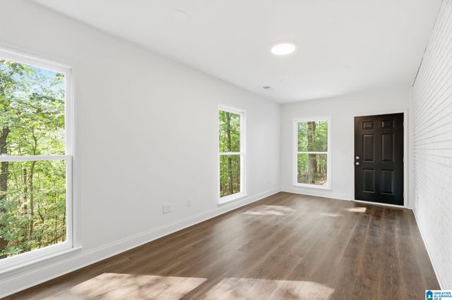 1078 CREST ROAD, Leeds, AL 35094