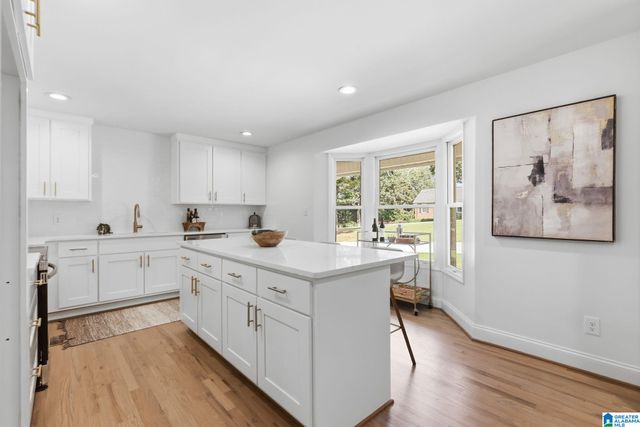1078 CREST ROAD, Leeds, AL 35094