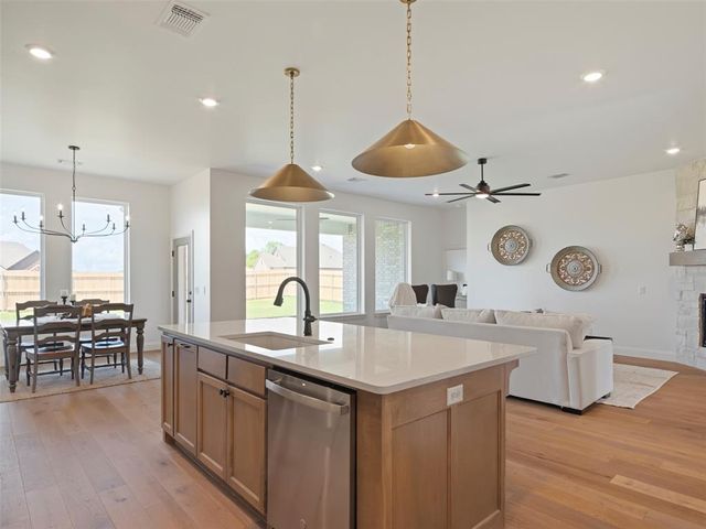 519 Explorer Trail, Norman, OK 73071