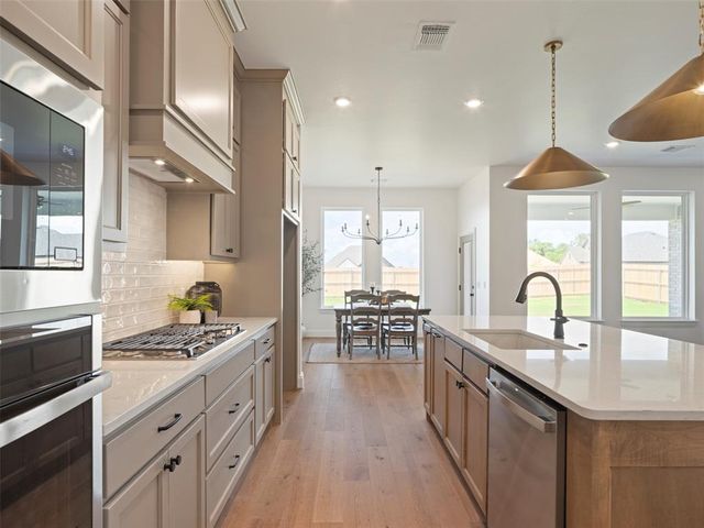 519 Explorer Trail, Norman, OK 73071