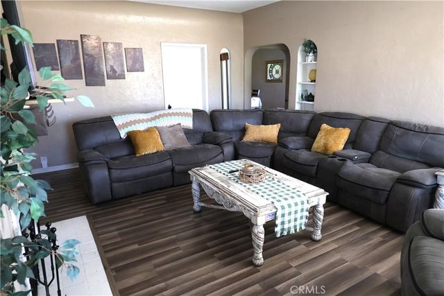 409 4th St., Corning, CA 96021