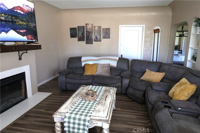 409 4th St., Corning, CA 96021