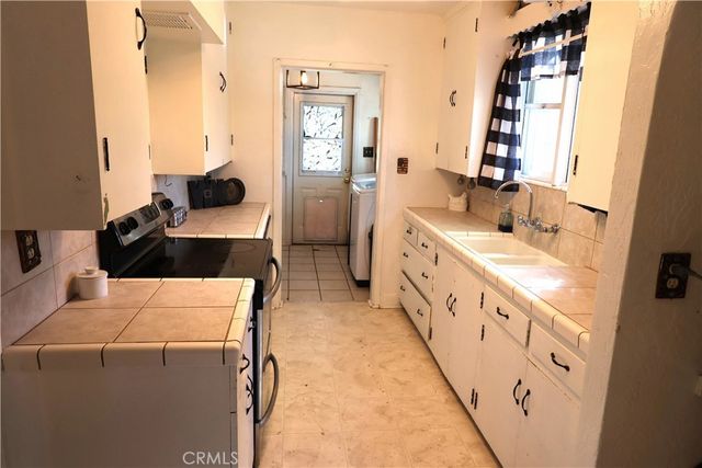 409 4th St., Corning, CA 96021