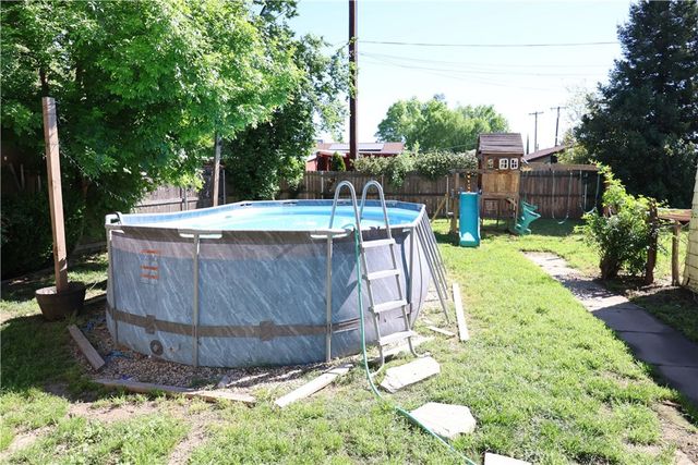 409 4th St., Corning, CA 96021