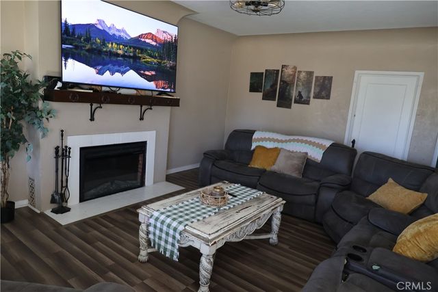 409 4th St., Corning, CA 96021