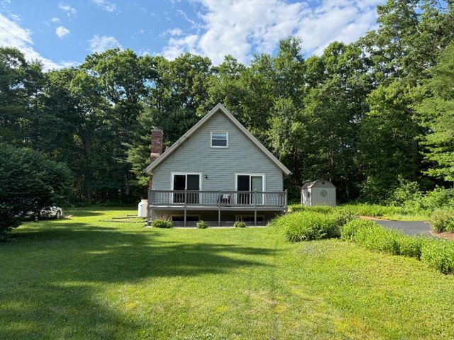 47 Horseshoe Cir, Ware, MA 01082