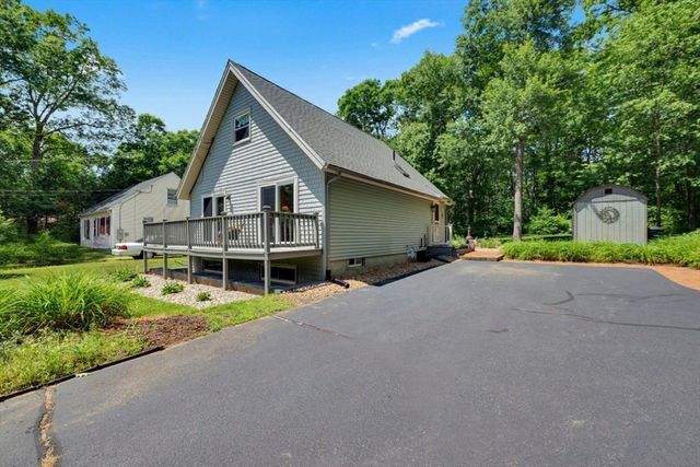 47 Horseshoe Cir, Ware, MA 01082