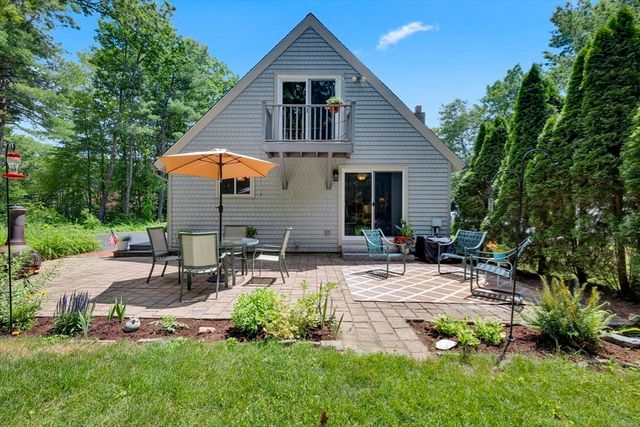 47 Horseshoe Cir, Ware, MA 01082