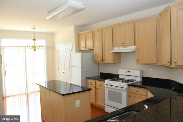 20965 KITTANNING LN, Ashburn, VA 20147
