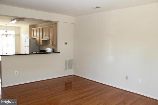 20965 KITTANNING LN, Ashburn, VA 20147