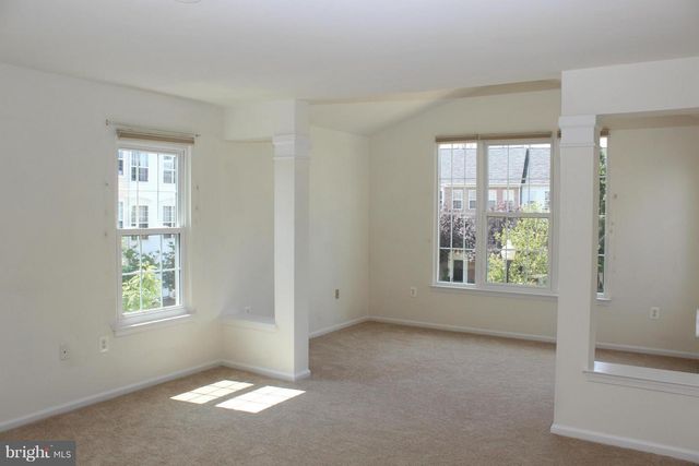 20965 KITTANNING LN, Ashburn, VA 20147
