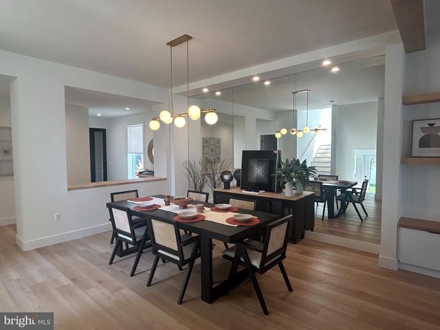 9338 LEE ST, Burke, VA 22015