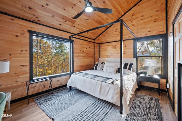 3105 Storm Bringer Drive, Sevierville, TN 37862