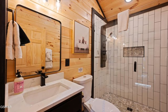 3105 Storm Bringer Drive, Sevierville, TN 37862