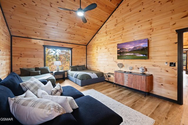 3105 Storm Bringer Drive, Sevierville, TN 37862