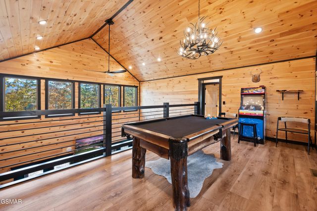 3105 Storm Bringer Drive, Sevierville, TN 37862