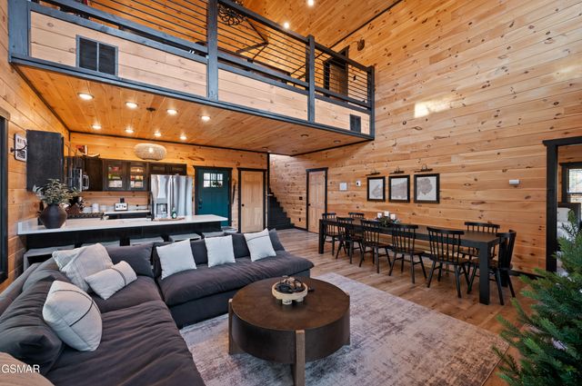 3105 Storm Bringer Drive, Sevierville, TN 37862