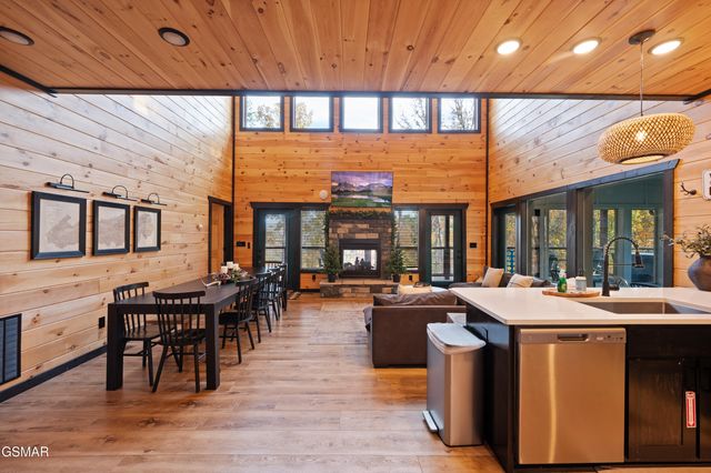 3105 Storm Bringer Drive, Sevierville, TN 37862