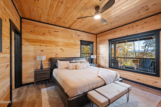 3105 Storm Bringer Drive, Sevierville, TN 37862