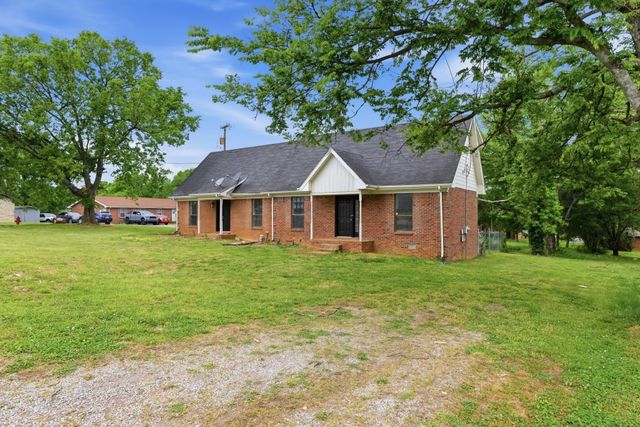 1520 Meadow Bend Dr, Madison, TN 37115