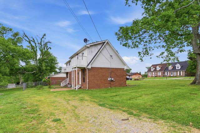 1520 Meadow Bend Dr, Madison, TN 37115