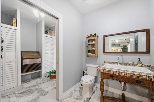 1727 Wild Mustang Canyon Lane, Katy, TX 77493