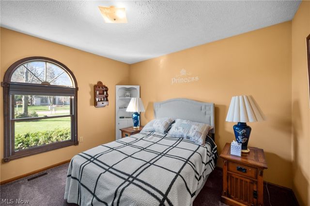 36080 Maple Drive, North Ridgeville, OH 44039