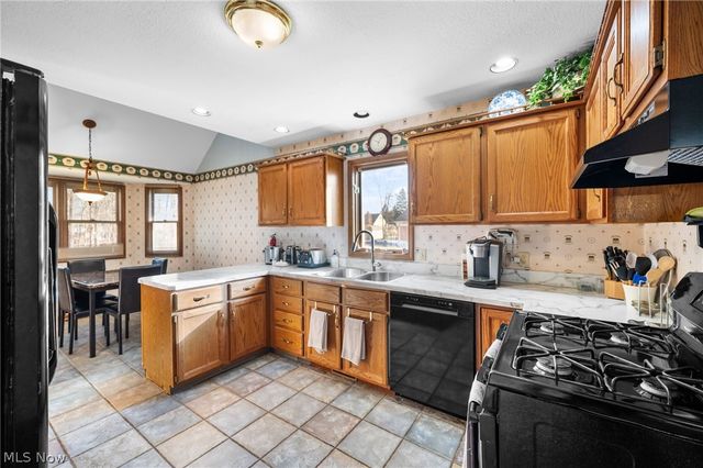 36080 Maple Drive, North Ridgeville, OH 44039