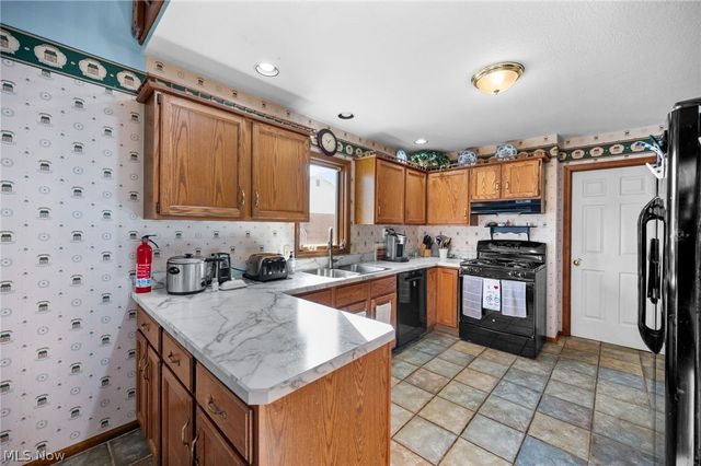 36080 Maple Drive, North Ridgeville, OH 44039