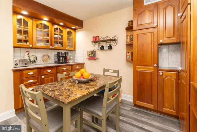 1784 OLD TRENTON RD, West Windsor, NJ 08550