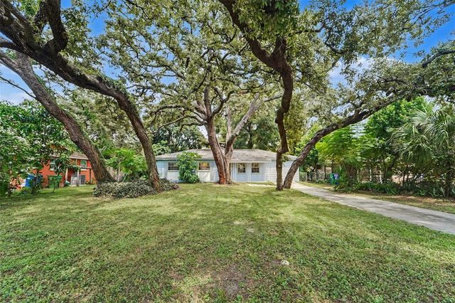 8121 N OLA AVENUE, Tampa, FL 33604