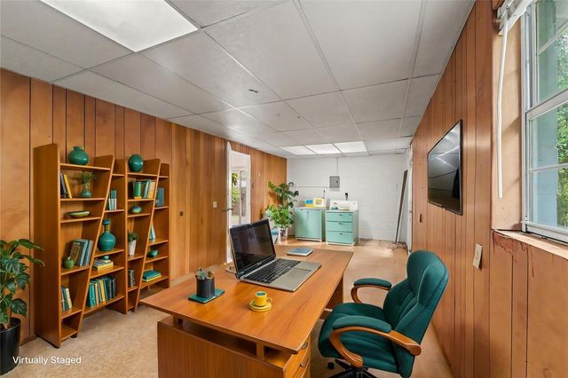 8121 N OLA AVENUE, Tampa, FL 33604