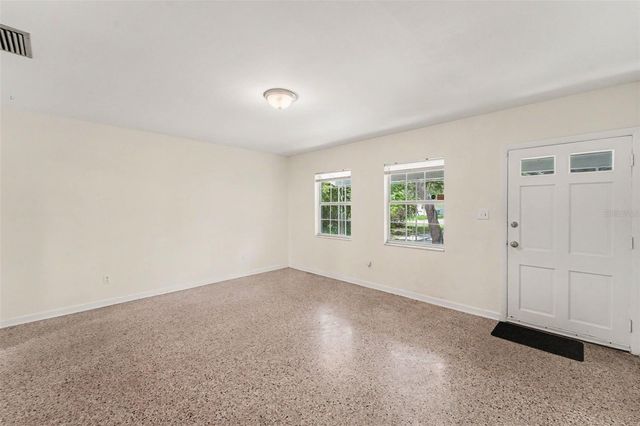 8121 N OLA AVENUE, Tampa, FL 33604