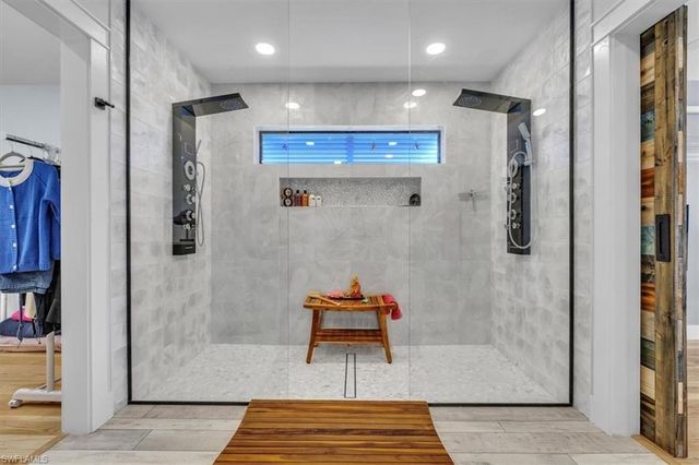 9470 Colony DR, North Fort Myers, FL 33917