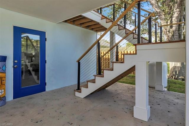 9470 Colony DR, North Fort Myers, FL 33917