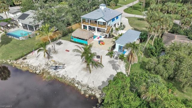 9470 Colony DR, North Fort Myers, FL 33917