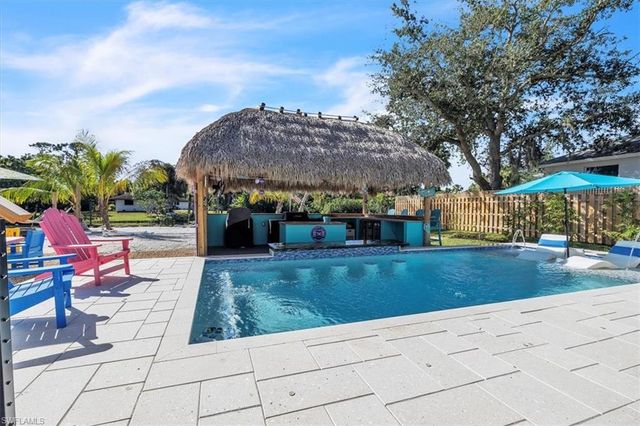 9470 Colony DR, North Fort Myers, FL 33917