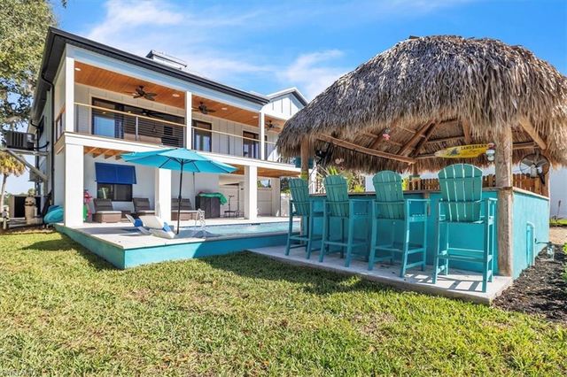 9470 Colony DR, North Fort Myers, FL 33917