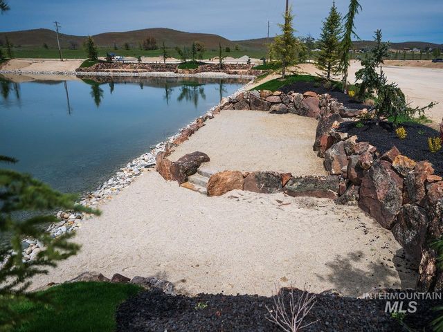 3711 N Harvest Moon Way, Eagle, ID 83616