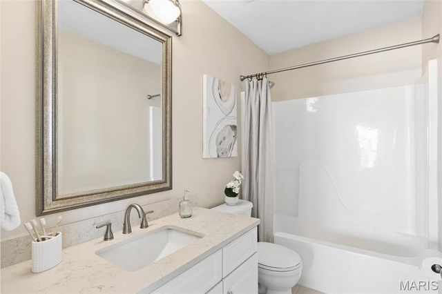 440 Parkshire Place Drive, Dardenne Prairie, MO 63368