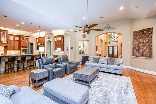 22508 Rosehurst Drive, Tomball, TX 77377