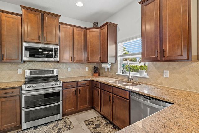5703 NEW PARIS WAY, Ellenton, FL 34222