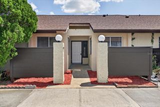 192 DAHLIA VILLAGE CIRCLE 72, Orlando, FL 32807