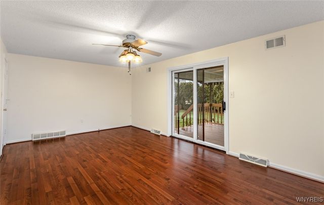 2568 Joann Court, Wheatfield, NY 14304