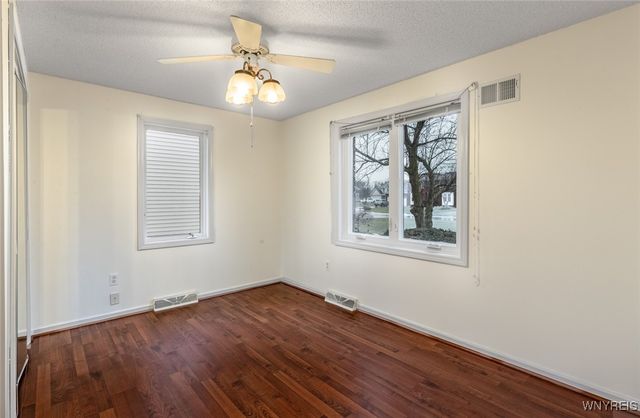 2568 Joann Court, Wheatfield, NY 14304