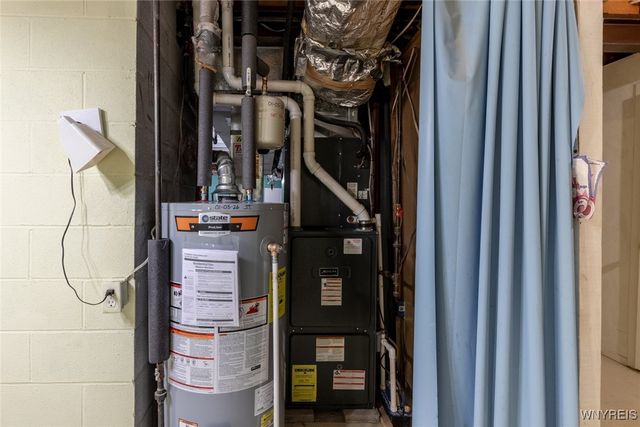 2568 Joann Court, Wheatfield, NY 14304