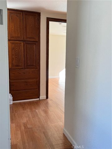 6060 6060 MYRTLE AVE, Long Beach, CA 90805