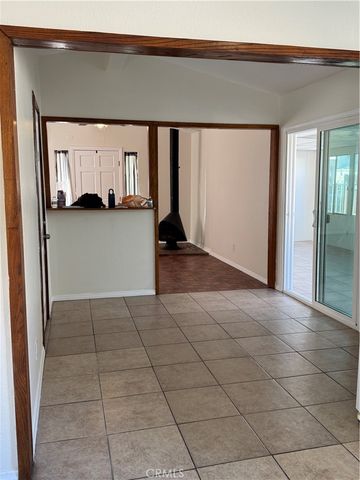 6060 6060 MYRTLE AVE, Long Beach, CA 90805