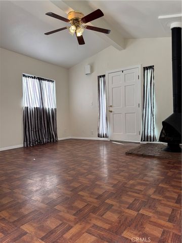 6060 6060 MYRTLE AVE, Long Beach, CA 90805